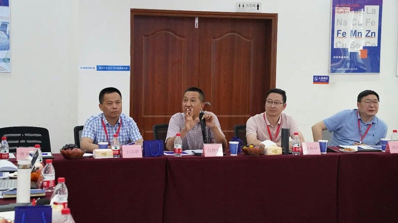 江苏省饲料工业协会到访jxf吉祥坊集团参观交流